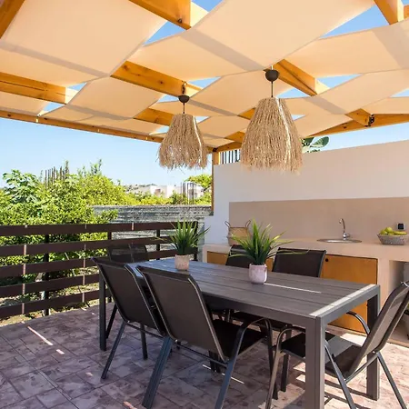 Merelia Villa *